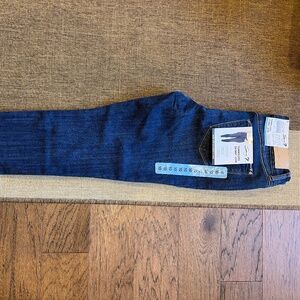 NWT! Seven7 Jeans High Rise Skinny Jeans Dark Wash Womens Size 10